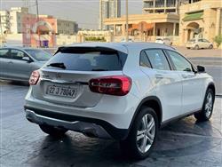 مرسيدس بنز GLA